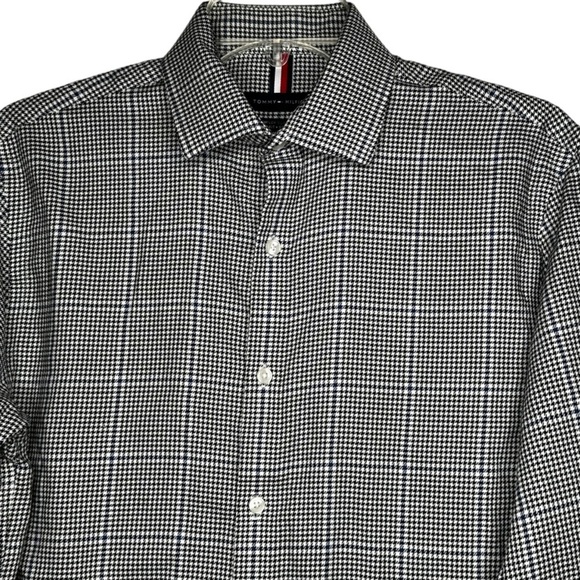 Tommy Hilfiger Dress Shirt - Picture 2 of 7